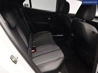 PEUGEOT E-2008 50kWh Allure SUV 5dr Electric Auto (136 ps)