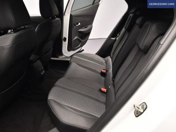 PEUGEOT E-2008 50kWh Allure SUV 5dr Electric Auto (136 ps)