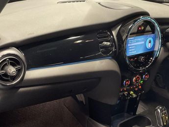 MINI Electric Hatch Cooper SE 32.6kWh Level 2 Hatchback 3dr Electric Auto (184 ps)