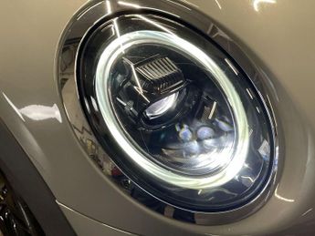 MINI Electric Hatch Cooper SE 32.6kWh Level 2 Hatchback 3dr Electric Auto (184 ps)