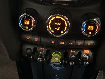 MINI Electric Hatch Cooper SE 32.6kWh Level 2 Hatchback 3dr Electric Auto (184 ps)