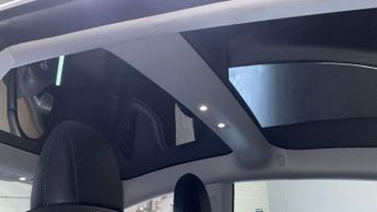 TESLA Model 3 (Dual Motor) Long Range Saloon 4dr Electric Auto 4WDE (346 ps)