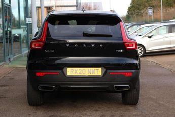 VOLVO XC40 2.0 T5 R-Design SUV 5dr Petrol Auto AWD Euro 6 (s/s) (247 ps)