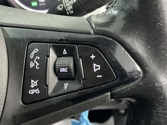 VAUXHALL ASTRA 1.5 Turbo D SRi Nav Hatchback 5dr Diesel Manual Euro 6 (s/s) (10