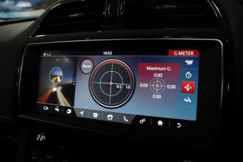 JAGUAR F-PACE 3.0 V6 S SUV 5dr Petrol Auto AWD Euro 6 (s/s) (380 ps)