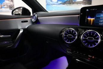 MERCEDES-BENZ A-CLASS 2.0 A35 AMG (Premium) Hatchback 5dr Petrol SpdS DCT 4MATIC Euro 