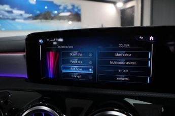 MERCEDES-BENZ A-CLASS 2.0 A35 AMG (Premium) Hatchback 5dr Petrol SpdS DCT 4MATIC Euro 