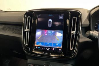 VOLVO C40 Recharge 69kWh Core SUV 5dr Electric Auto (231 ps) Rear Park Ass
