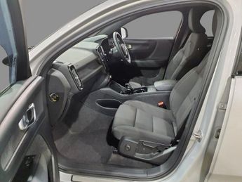 VOLVO C40 Recharge 69kWh Core SUV 5dr Electric Auto (231 ps)