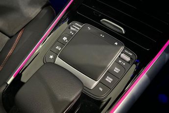 MERCEDES-BENZ EQA EQA 250 66.5kWh AMG Line SUV 5dr Electric Auto (190 ps) Smart Ph