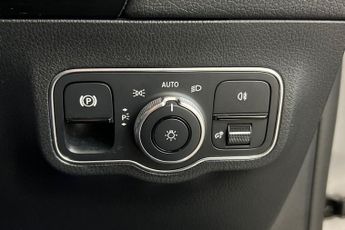 MERCEDES-BENZ EQA EQA 250 66.5kWh AMG Line SUV 5dr Electric Auto (190 ps) Smart Ph