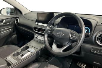 HYUNDAI KONA 39kWh SE Connect SUV 5dr Electric Auto (10.5kW Charger) (136 ps)
