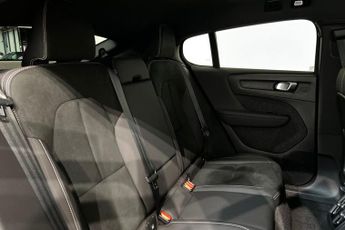 VOLVO C40 Twin Recharge 82kWh Ultimate SUV 5dr Electric Auto AWD (408 ps) 