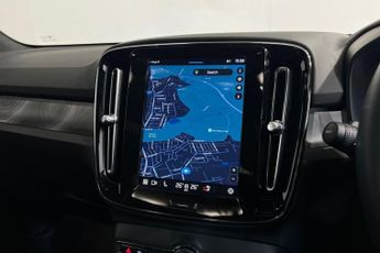 VOLVO C40 Twin Recharge 82kWh Ultimate SUV 5dr Electric Auto AWD (408 ps) 