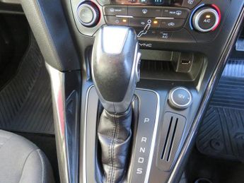 FORD FOCUS 1.6 Titanium Hatchback 5dr Petrol Powershift Euro 6 (125 ps)