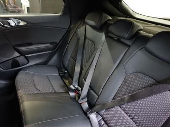 KIA XCEED 1.5 T-GDi 3 SUV 5dr Petrol DCT Euro 6 (s/s) (158 bhp)