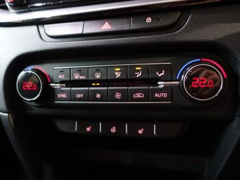 KIA XCEED 1.5 T-GDi 3 SUV 5dr Petrol DCT Euro 6 (s/s) (158 bhp)