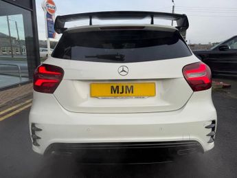 MERCEDES-BENZ A-CLASS 2.1 A200d AMG Line (Premium) Hatchback 5dr Diesel 7G-DCT Euro 6 