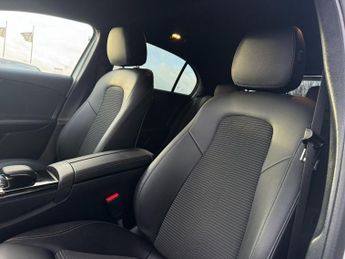 MERCEDES-BENZ A-CLASS 1.5 A180d Sport Hatchback 5dr Diesel 7G-DCT Euro 6 (s/s) (116 ps