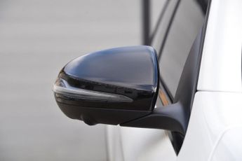 MERCEDES-BENZ GLC 2.1 GLC250d AMG Line (Premium Plus) SUV 5dr Diesel G-Tronic 4MAT