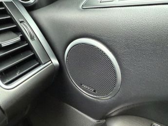 LAND ROVER RANGE ROVER SPORT 3.0 SD V6 HSE Dynamic SUV 5dr Diesel Auto 4WD Euro 6 (s/s) (306 