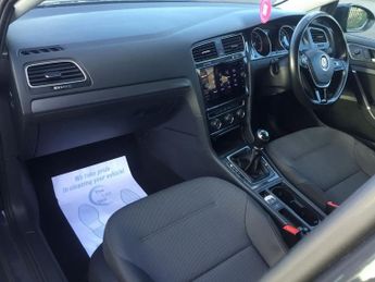 VOLKSWAGEN GOLF 1.6 TDI SE Hatchback 5dr Diesel Manual Euro 6 (s/s) (115 ps)