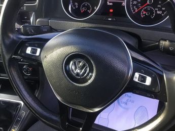 VOLKSWAGEN GOLF 1.6 TDI SE Hatchback 5dr Diesel Manual Euro 6 (s/s) (115 ps)
