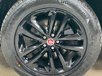 JAGUAR F-PACE 2.0 D180 R-Sport SUV 5dr Diesel Auto AWD Euro 6 (s/s) (180 ps)