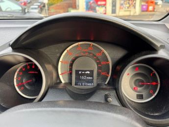 HONDA JAZZ 1.4 i-VTEC ES Plus Hatchback 5dr Petrol CVT Euro 5 (99 ps)