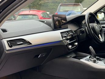 BMW 5 SERIES 2.0 520d MHT SE Saloon 4dr Diesel Hybrid Steptronic Euro 6 (s/s)