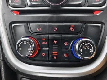 VAUXHALL MOKKA 1.7 CDTi Tech Line SUV 5dr Diesel Auto 2WD Euro 5 (130 ps)