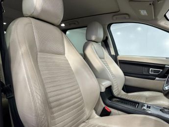 LAND ROVER DISCOVERY SPORT 2.0 TD4 HSE Luxury SUV 5dr Diesel Auto 4WD Euro 6 (s/s) (180 ps)