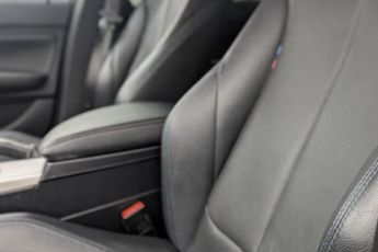 BMW 1 SERIES 1.5 118i GPF M Sport Shadow Edition Hatchback 5dr Petrol Auto Eu