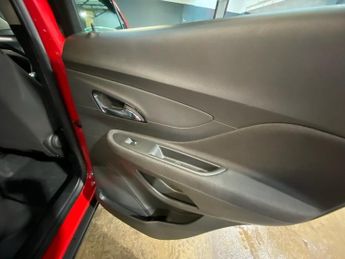 VAUXHALL MOKKA X 1.4i Turbo Design Nav SUV 5dr Petrol Auto Euro 6 (140 ps)