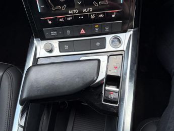 AUDI E-TRON 50 Technik SUV 5dr Electric Auto quattro 71.2kWh (11kW Charger) 