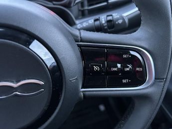 FIAT 500E 42kWh Icon Hatchback 3dr Electric Auto (118 ps)
