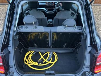 FIAT 500E 42kWh Icon Hatchback 3dr Electric Auto (118 ps)