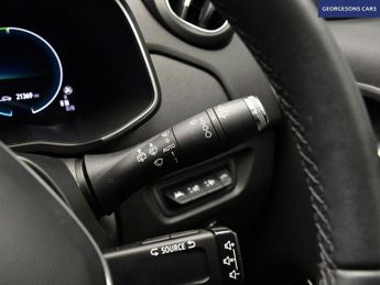 RENAULT ZOE R135 52kWh Iconic Hatchback 5dr Electric Auto (i) (134 bhp)