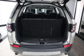 LAND ROVER DISCOVERY SPORT 2.0 TD4 HSE SUV 5dr Diesel Auto 4WD Euro 6 (s/s) (180 ps)