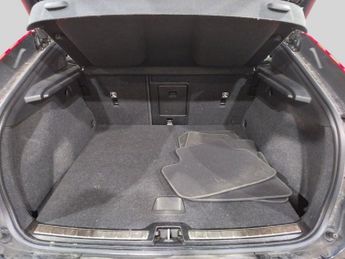 VOLVO C40 Recharge 69kWh Core SUV 5dr Electric Auto (231 ps)