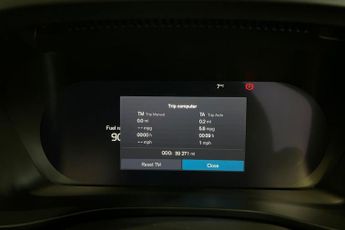 VOLVO XC40 2.0 B3 MHEV Core SUV 5dr Petrol Hybrid DCT Auto Euro 6 (s/s) (16