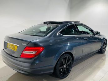 MERCEDES-BENZ C-CLASS 2.1 C220 CDI Executive SE Coupe 2dr Diesel G-Tronic+ Euro 5 (s/s