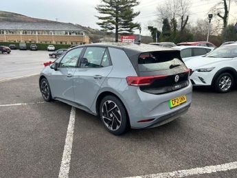 VOLKSWAGEN ID.3 Pro Performance 58kWh Life Hatchback 5dr Electric Auto (204 ps)