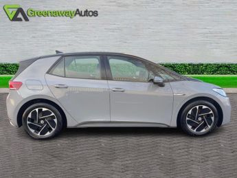 VOLKSWAGEN ID.3 Pro Performance 58kWh Life Hatchback 5dr Electric Auto (204 ps)