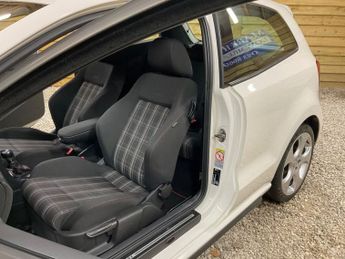 VOLKSWAGEN POLO 1.4 TSI GTI Hatchback 3dr Petrol DSG Euro 5 (180 ps)