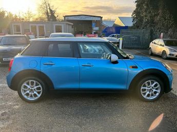 MINI HATCH 1.5 Cooper D Hatchback 5dr Diesel Auto Euro 6 (s/s) (116 ps)