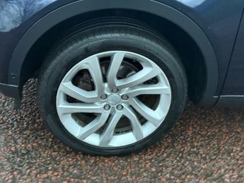 LAND ROVER DISCOVERY SPORT 2.0 TD4 HSE Luxury SUV 5dr Diesel Auto 4WD Euro 6 (s/s) (180 ps)
