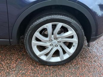 LAND ROVER DISCOVERY SPORT 2.0 TD4 HSE Luxury SUV 5dr Diesel Auto 4WD Euro 6 (s/s) (180 ps)