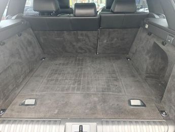 LAND ROVER RANGE ROVER SPORT 3.0 SD V6 HSE SUV 5dr Diesel Auto 4WD Euro 5 (s/s) (306 ps)