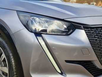 PEUGEOT E-208 100KW 50KWH Active